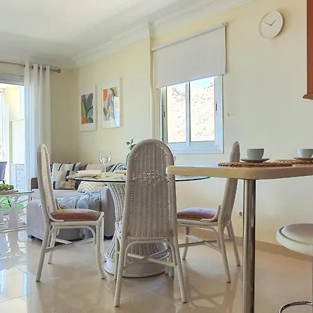 Ocean View & Sunset Palm-mar, Pool, Parking דירה *