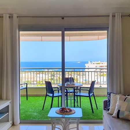 Апартаменты Ocean View & Sunset Palm-mar, Pool, Parking Эль-Пальмар